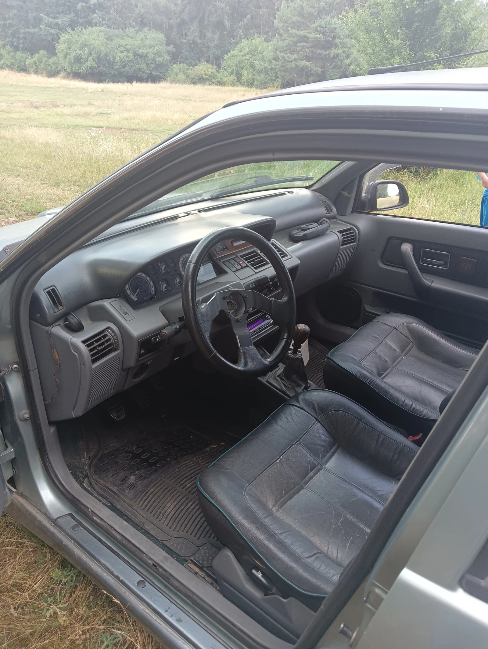 Renault Clio 1.8, 8v, Baccara, снимка 9 - Автомобили и джипове - 56528382