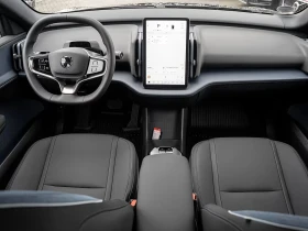Volvo EX30 P3 ESSENTIAL , снимка 6