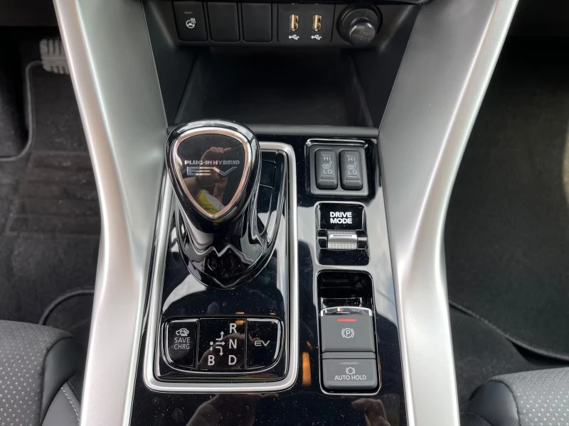 Mitsubishi Eclipse Cross 2.4PHEV/188HP/SELECT-PLUS/4X4/360/NAVI/820v, снимка 16 - Автомобили и джипове - 52393318