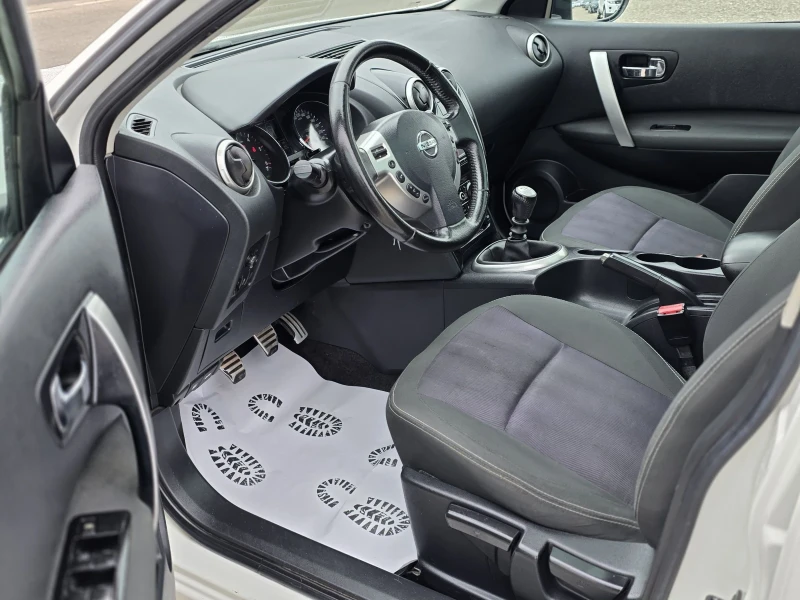 Nissan Qashqai 1.6 dci 131 k.c. N-Joy Панорама, снимка 9 - Автомобили и джипове - 53386331