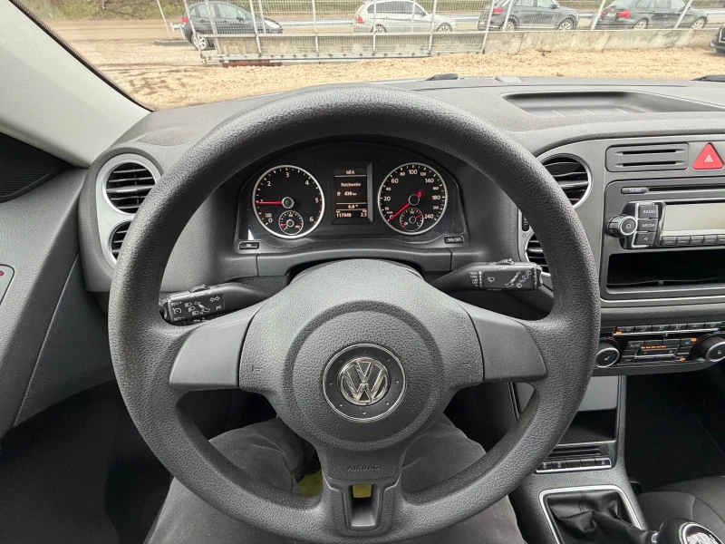 VW Tiguan 2.0TDI* UNIKAT* EVRO5* 115000KM, снимка 12 - Автомобили и джипове - 53468445