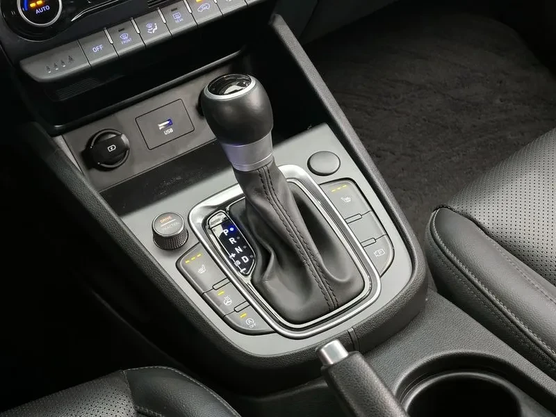 Hyundai Kona Gasoline 1.6 Turbo 2Wd Modern, снимка 9 - Автомобили и джипове - 54998378