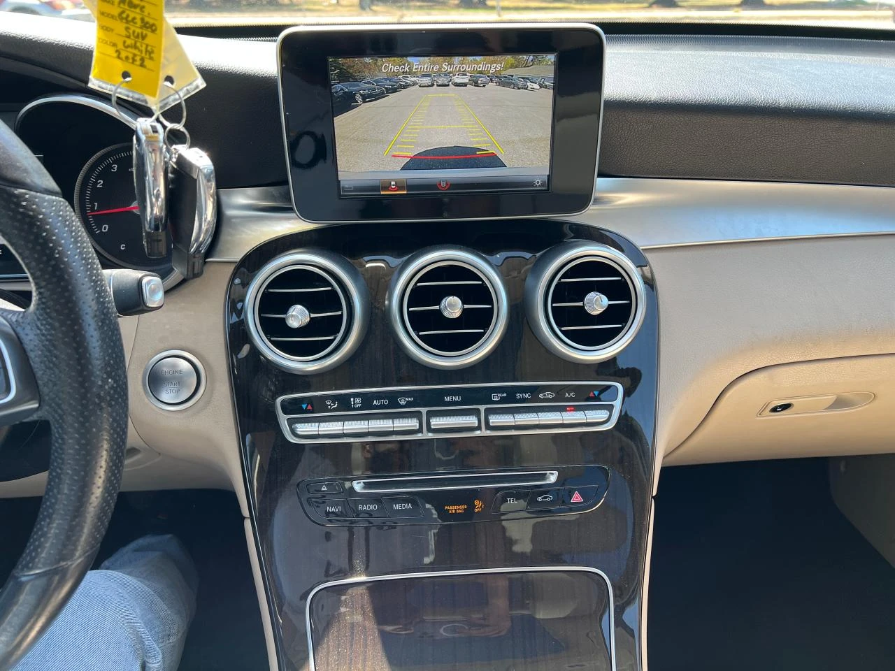 Mercedes-Benz GLC 300 Keyless/Подгрев/Следене на ленти/Panorma - изображение 10