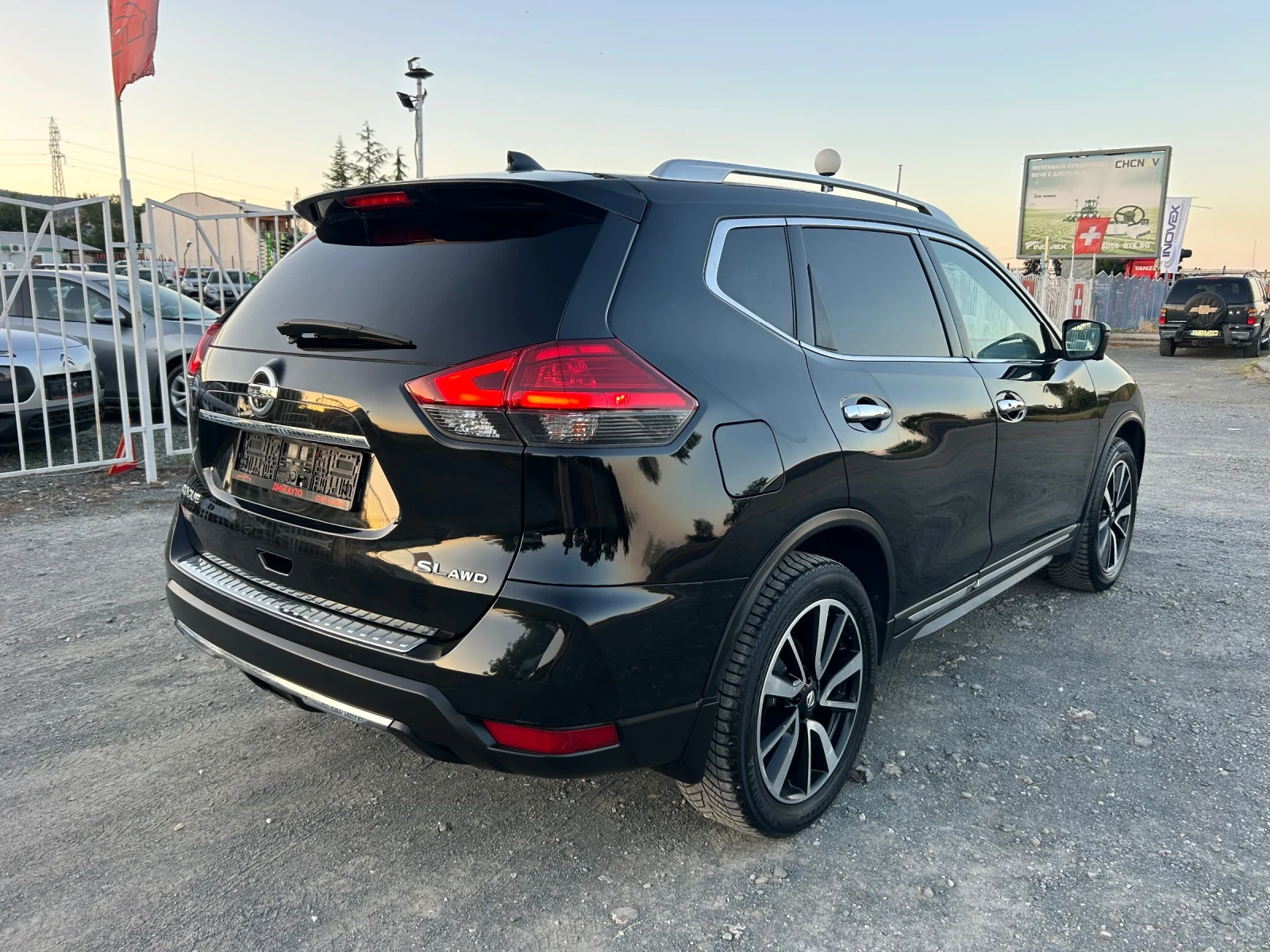 Nissan Rogue 2.5i FACELIFT / АВТОМАТИК / 360 КАМЕРА / ЕВРО6+  - изображение 5