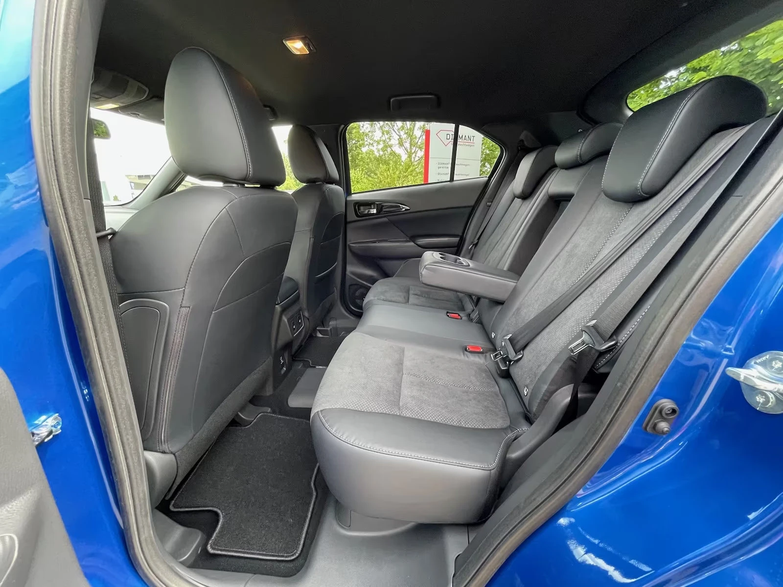 Mitsubishi Eclipse Cross 2.4PHEV/188HP/SELECT-PLUS/4X4/360/NAVI/820v | Mobile.bg   12