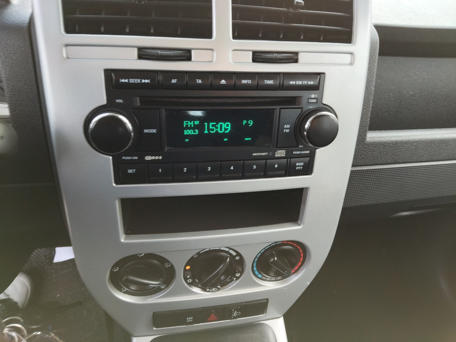 Jeep Patriot 2, 0d 140ps 4x4 6ck - изображение 10