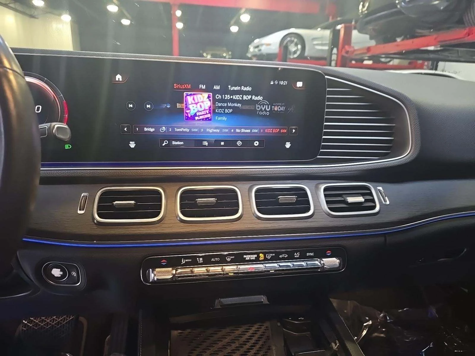 Mercedes-Benz GLE 350  - изображение 10