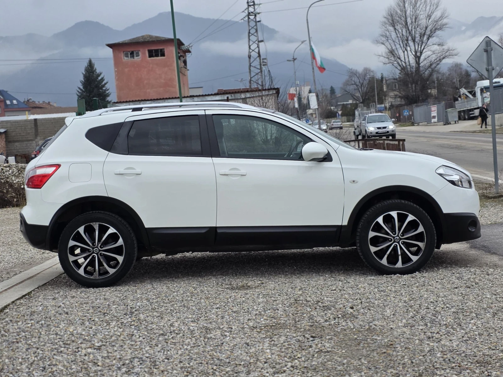 Nissan Qashqai 1.6 dci 131 k.c. N-Joy Панорама - изображение 6