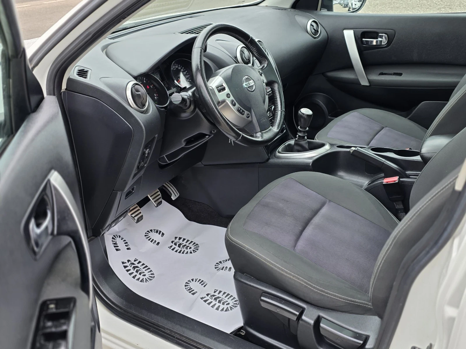 Nissan Qashqai 1.6 dci 131 k.c. N-Joy Панорама - изображение 9