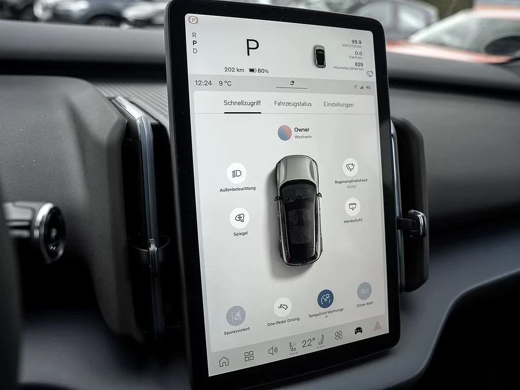 Volvo EX30 P3 ESSENTIAL , снимка 12 - Автомобили и джипове - 54225202