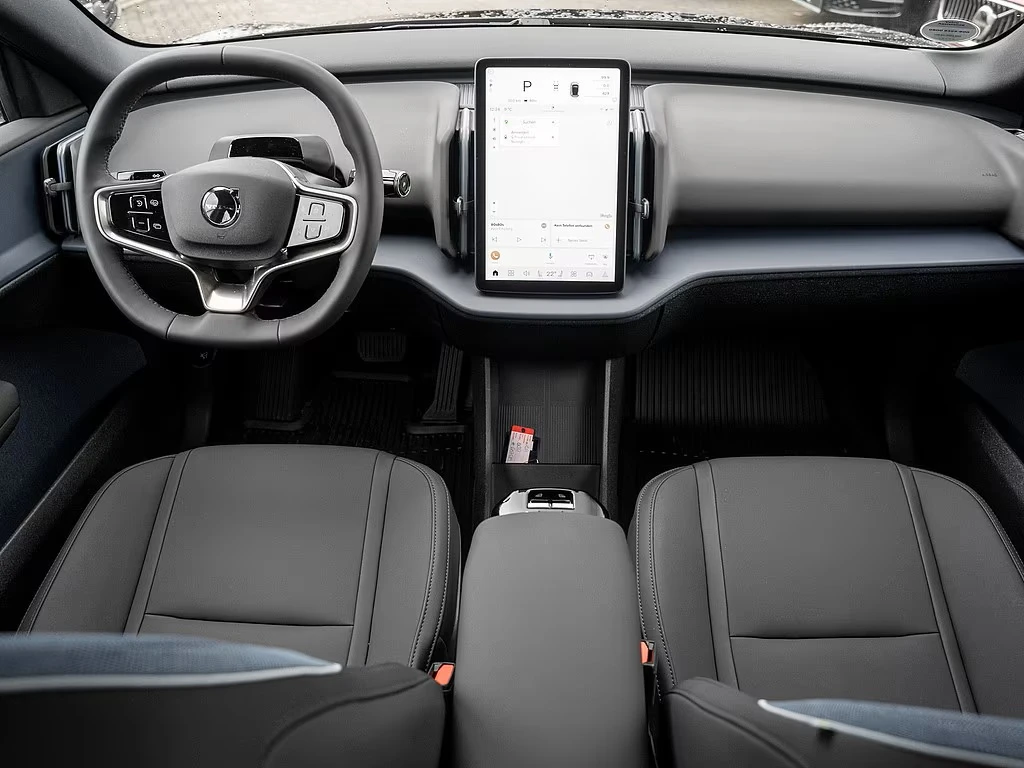 Volvo EX30 P3 ESSENTIAL , снимка 6 - Автомобили и джипове - 54225202