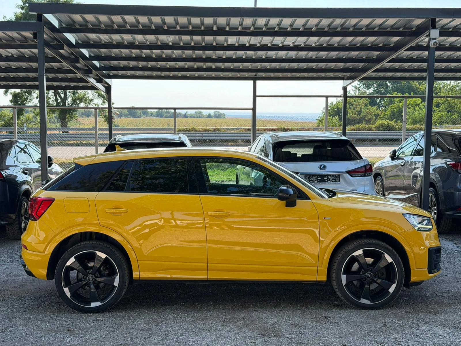 Audi Q2 /4x4/190к.с/S line/, снимка 8 - Автомобили и джипове - 55589032