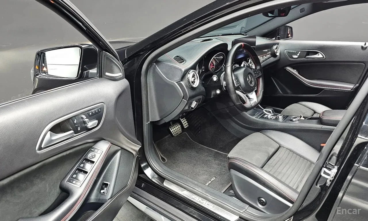 Mercedes-Benz GLA 45 AMG 4MATIC/АМБИЕНТНО ОСВЕТЛЕНИЕ/ПОДГРЕВ/ПАНОРАМА/ПАМЕТ, снимка 12 - Автомобили и джипове - 55904767
