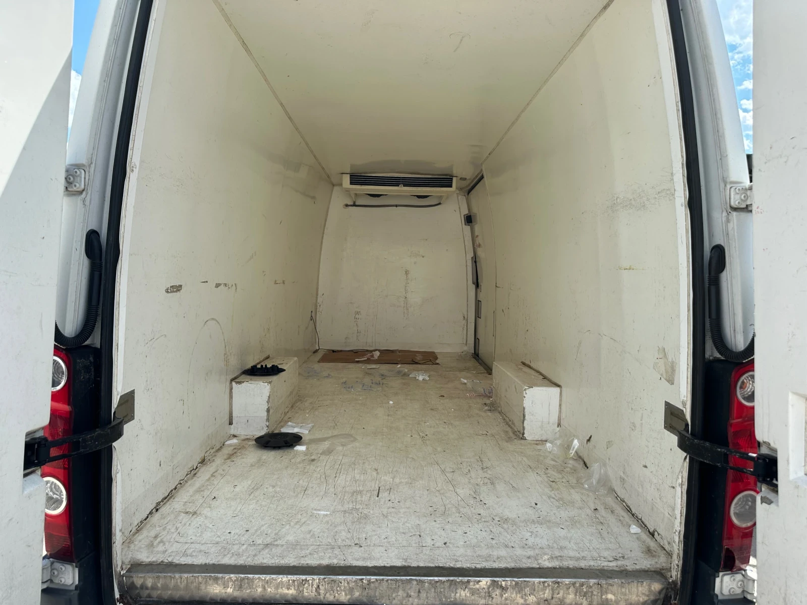 VW Crafter 2.0TDI, снимка 9 - Бусове и автобуси - 54960117