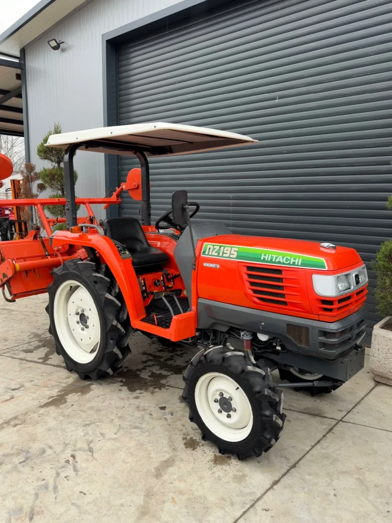 Трактор Kubota NZ215