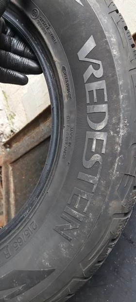 Гуми Зимни 215/65R16, снимка 6
