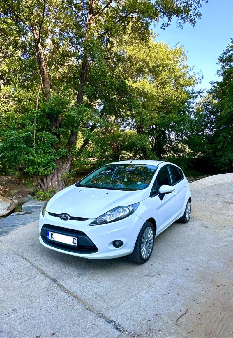 Ford Fiesta, снимка 1 - Автомобили и джипове - 46782851