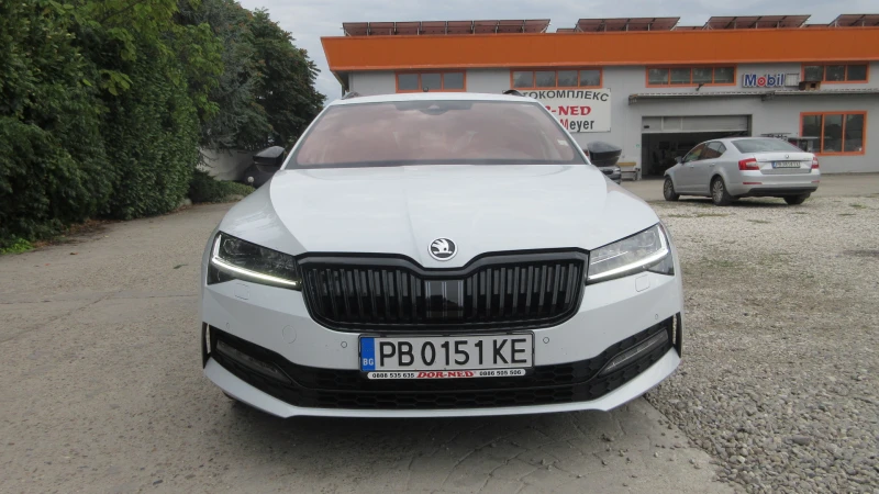 Skoda Superb 2.0-TDI-4x4-SPORTLINE FULL MAX, снимка 2 - Автомобили и джипове - 47294864