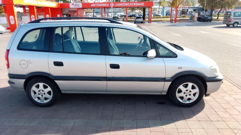 Opel Zafira, снимка 3 - Автомобили и джипове - 47779116