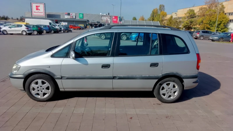 Opel Zafira, снимка 2 - Автомобили и джипове - 47779116