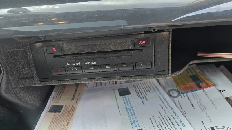 Audi A4 1.9TDI, снимка 5 - Автомобили и джипове - 52617615