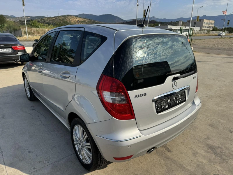 Mercedes-Benz A 180 CDI* 109ps* 6ск* ПАРКТРОНИЦИ, снимка 3 - Автомобили и джипове - 51215393