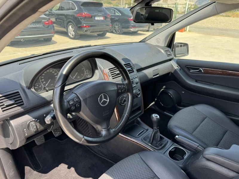 Mercedes-Benz A 180 CDI* 109ps* 6ск* ПАРКТРОНИЦИ, снимка 9 - Автомобили и джипове - 51215393