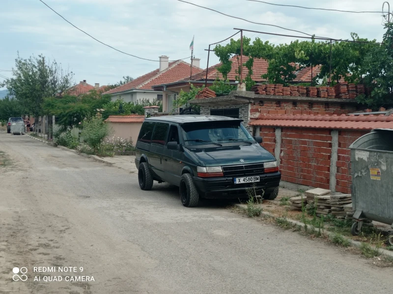 Chrysler Voyager, снимка 3 - Автомобили и джипове - 52999922