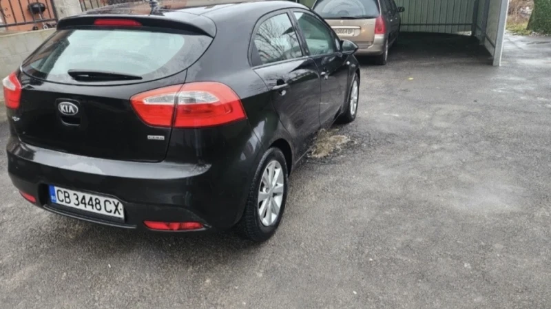 Kia Rio, снимка 3 - Автомобили и джипове - 53359871