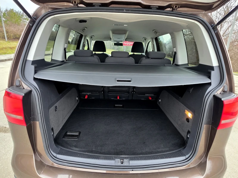 VW Touran 2.0TDi CROSS , 213800km!!!, снимка 15 - Автомобили и джипове - 53478394