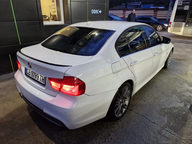 BMW 330 Xdrive LCI M pack , снимка 4 - Автомобили и джипове - 53491813