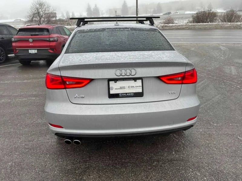 Audi A3 * 4dr Sdn FrontTrak TDI Komfort * CARFAX * ЦЕНА ДО, снимка 4 - Автомобили и джипове - 53529218