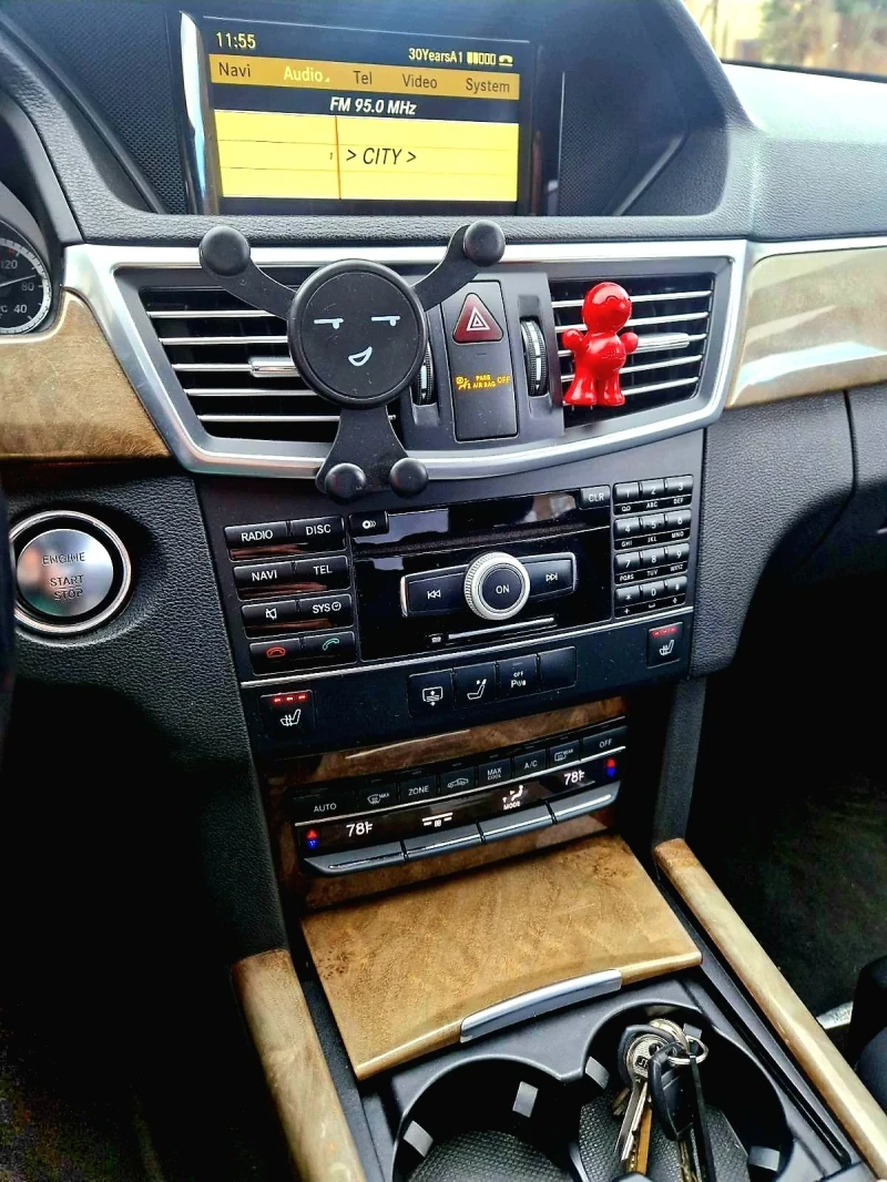 Mercedes-Benz E 350, снимка 6 - Автомобили и джипове - 55623226