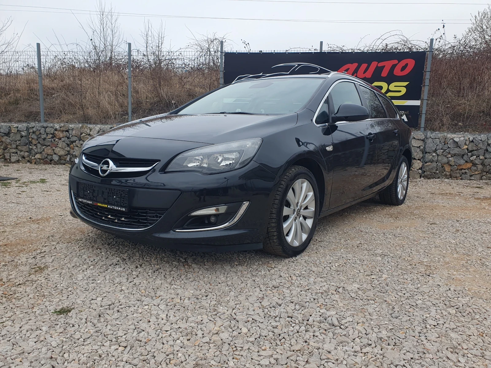 Opel Astra Sports Tourer Selective LPG - изображение 2