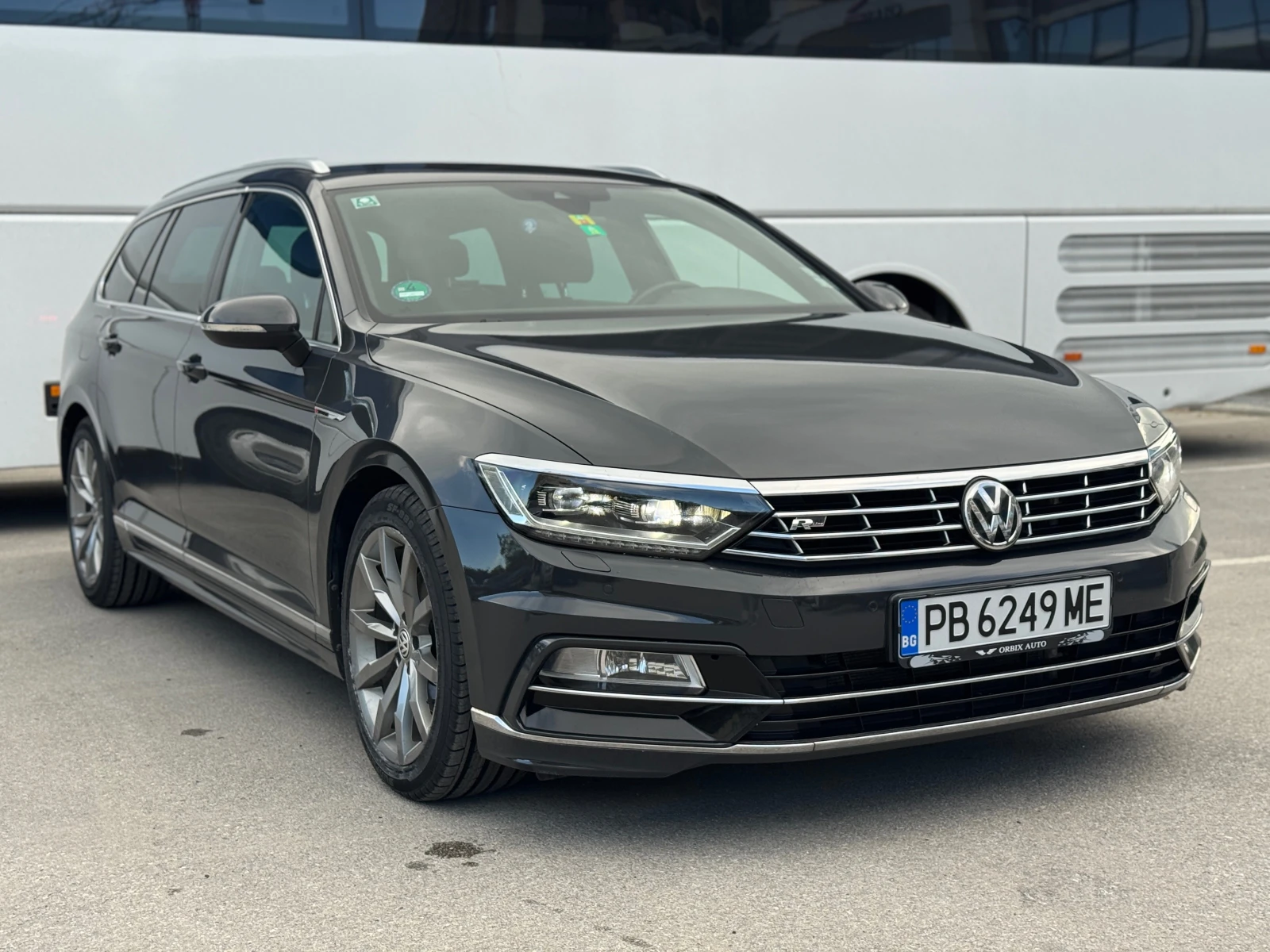 VW Passat R-LINE/ 4x4/ DIGITAL/ ВЪРНАТ ОТ ЛИЗИНГ - изображение 3