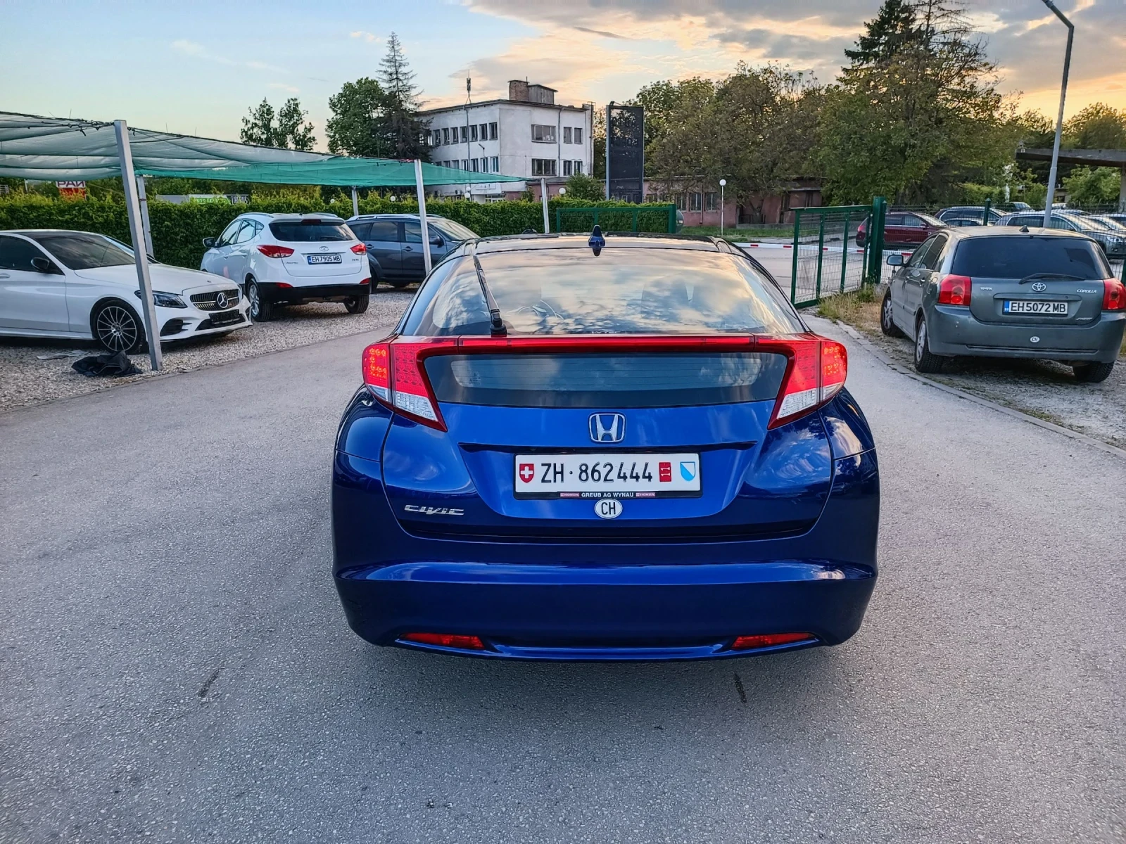 Honda Civic 1.8i-140кс-ШВЕЙЦАРИЯ-РЪЧКА-6ск - изображение 4