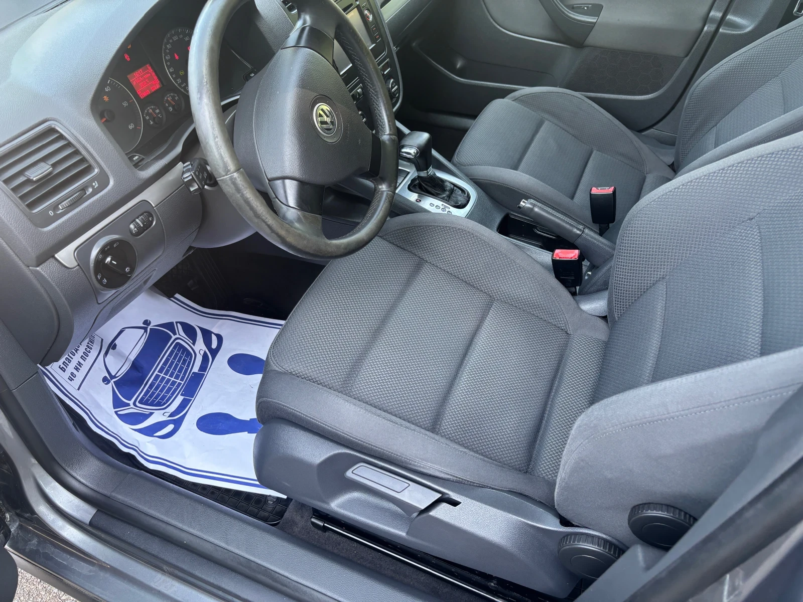 VW Golf 2006+ АВТОМАТ+ 1.9+ 105+ НАВИ+ ОБСЛУЖЕН+ ВС. ПЛАТЕ - изображение 9