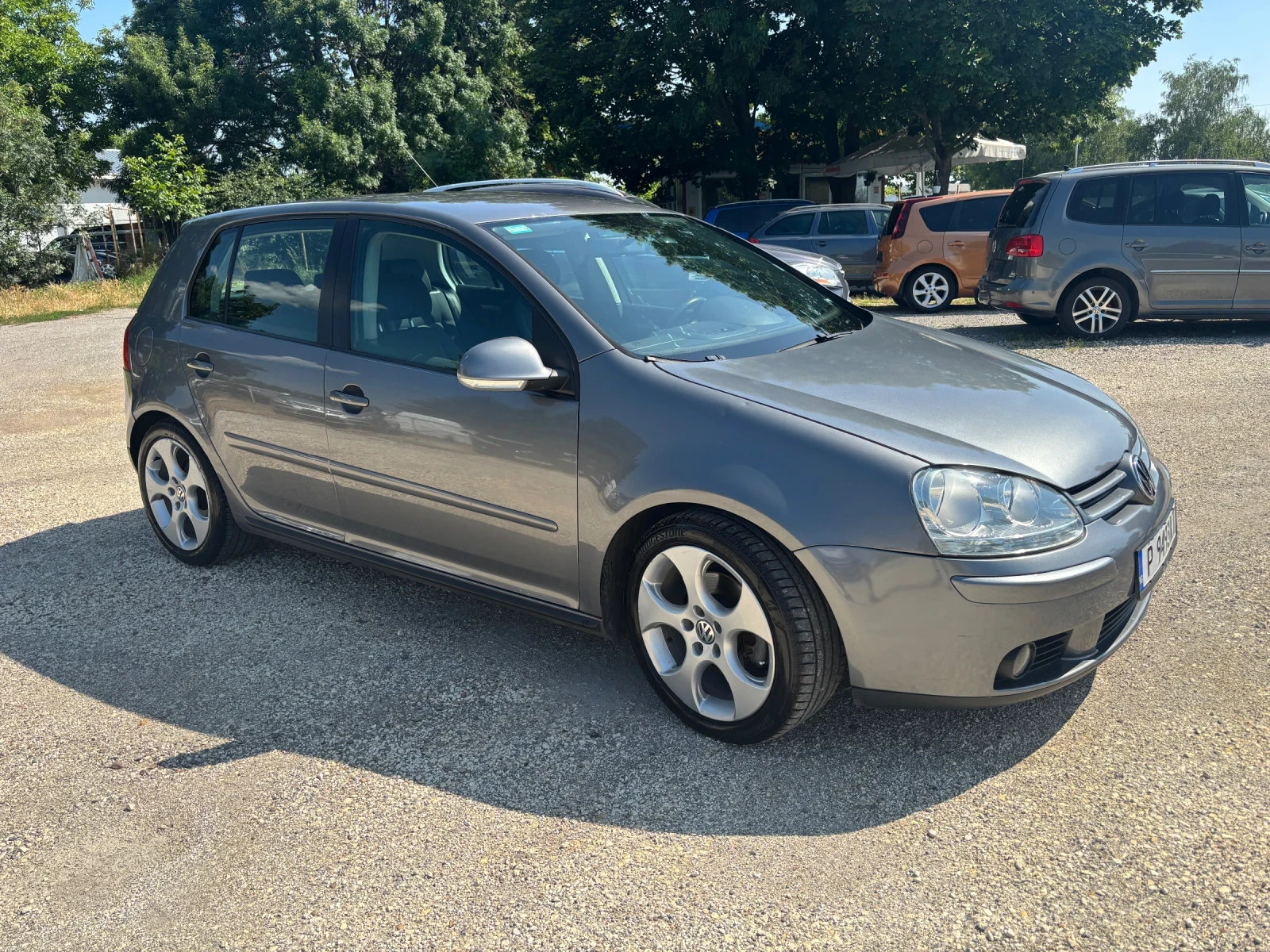 VW Golf 2006+ АВТОМАТ+ 1.9+ 105+ НАВИ+ ОБСЛУЖЕН+ ВС. ПЛАТЕ - изображение 3