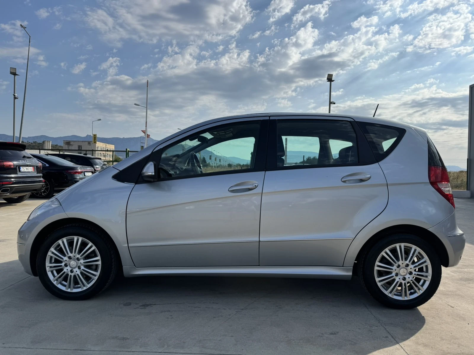 Mercedes-Benz A 180 2.0* CDI* 109ps* 6ск* ПАРКТРОНИК - изображение 2