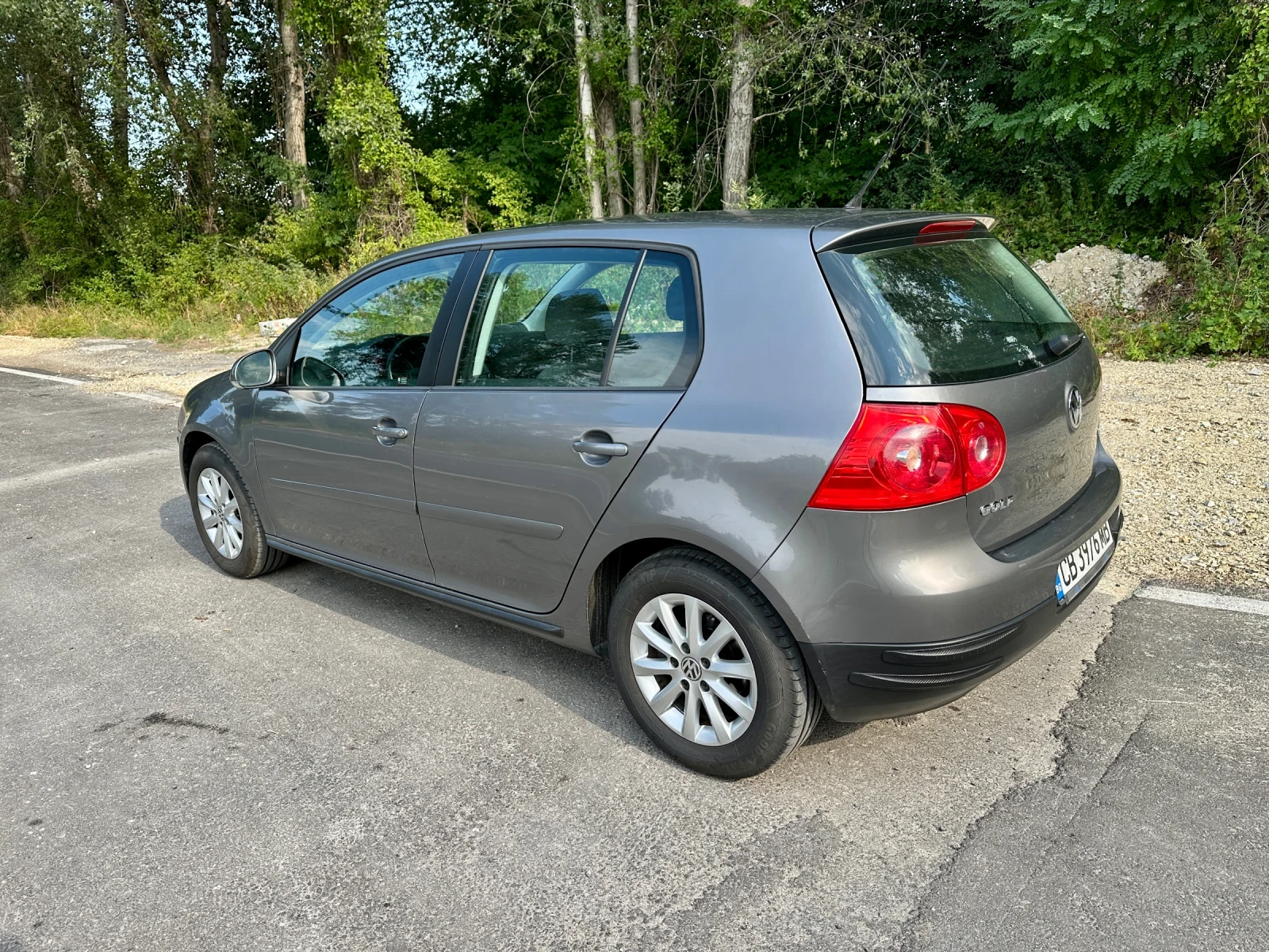 VW Golf 5 1.6 102кс. - изображение 4