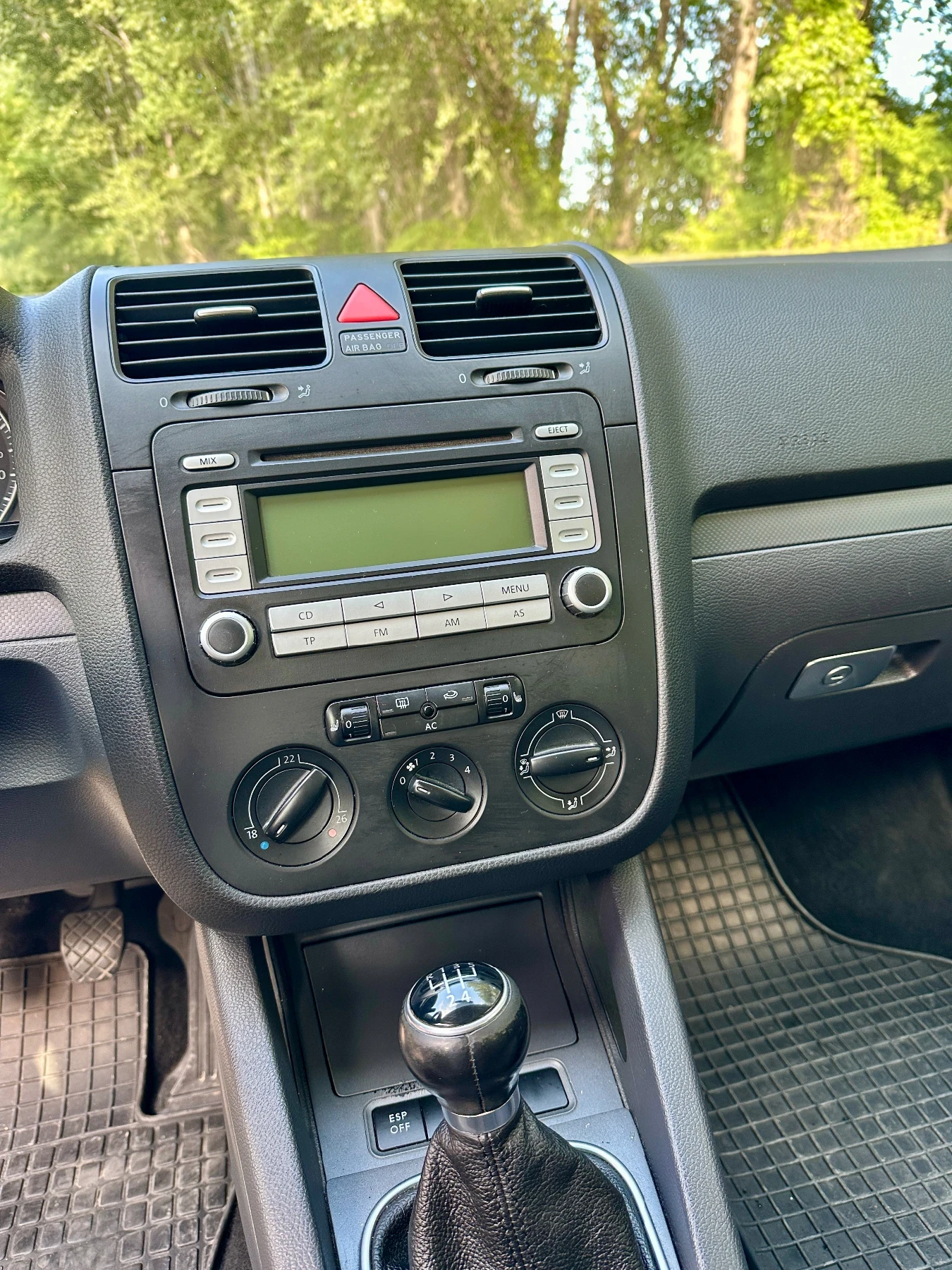 VW Golf 5 1.6 102кс. - изображение 8