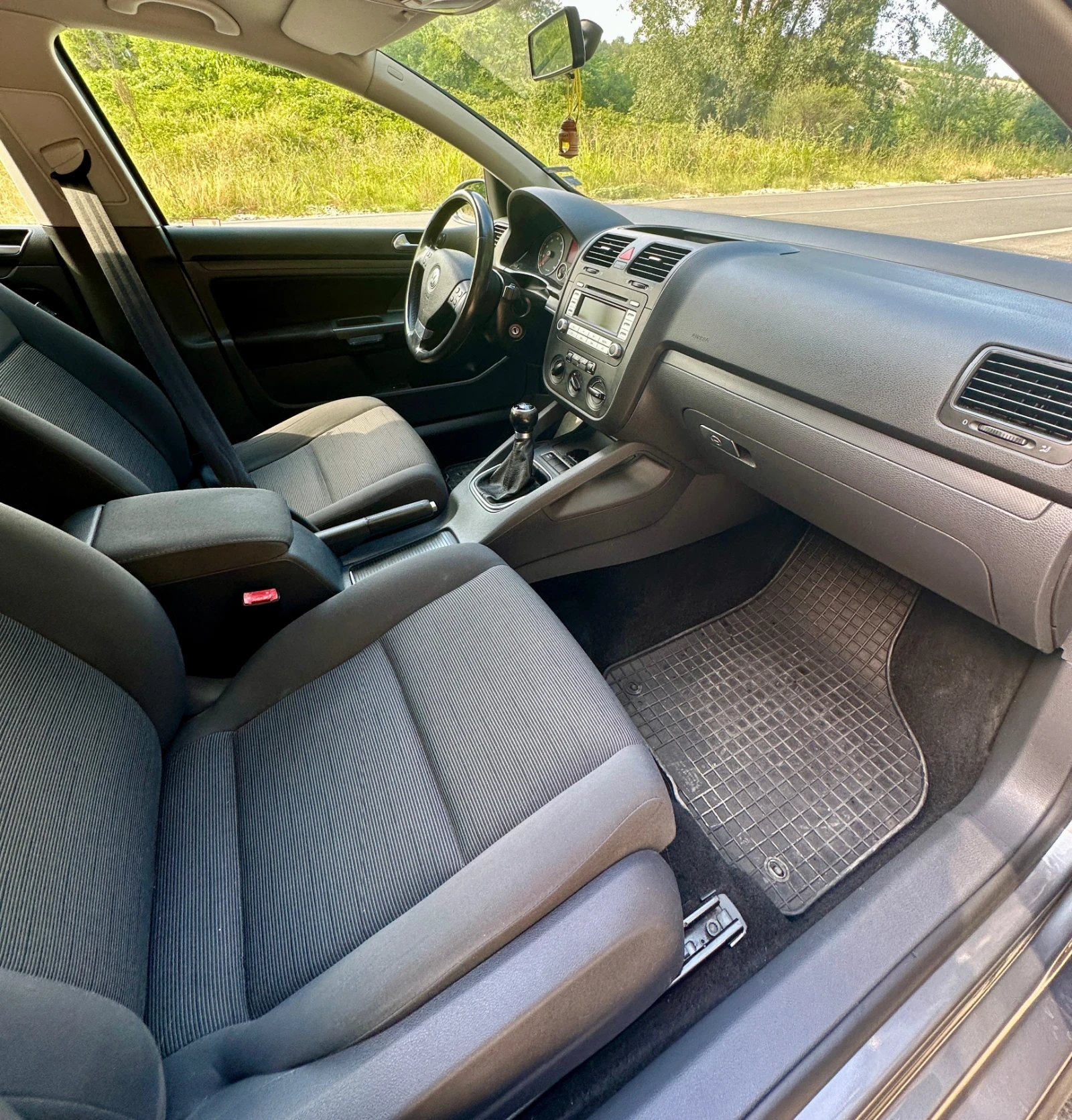 VW Golf 5 1.6 102кс. - изображение 10