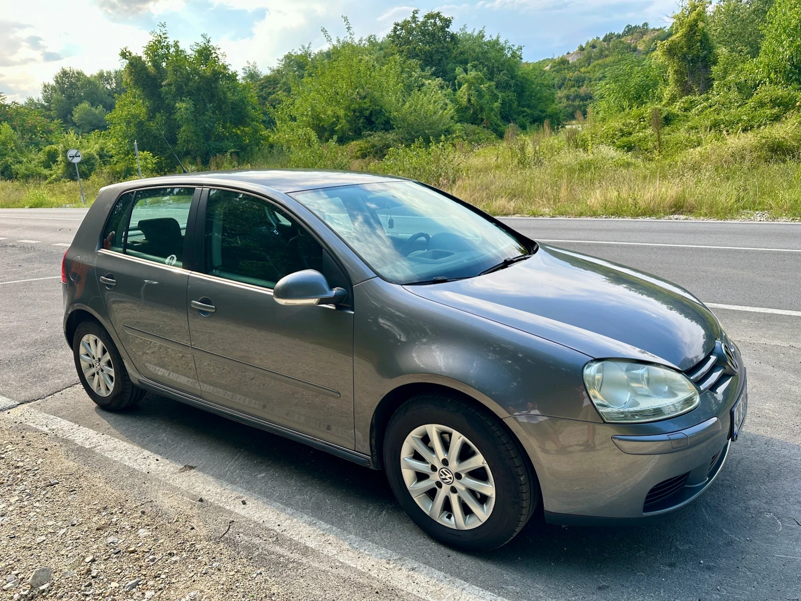 VW Golf 5 1.6 102кс. - изображение 2
