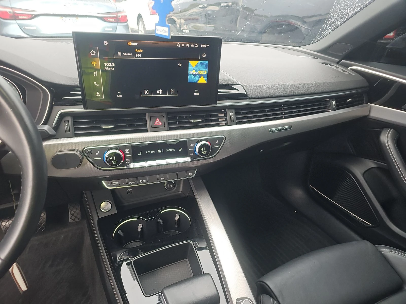 Audi A4 S line Premium Plus - изображение 10