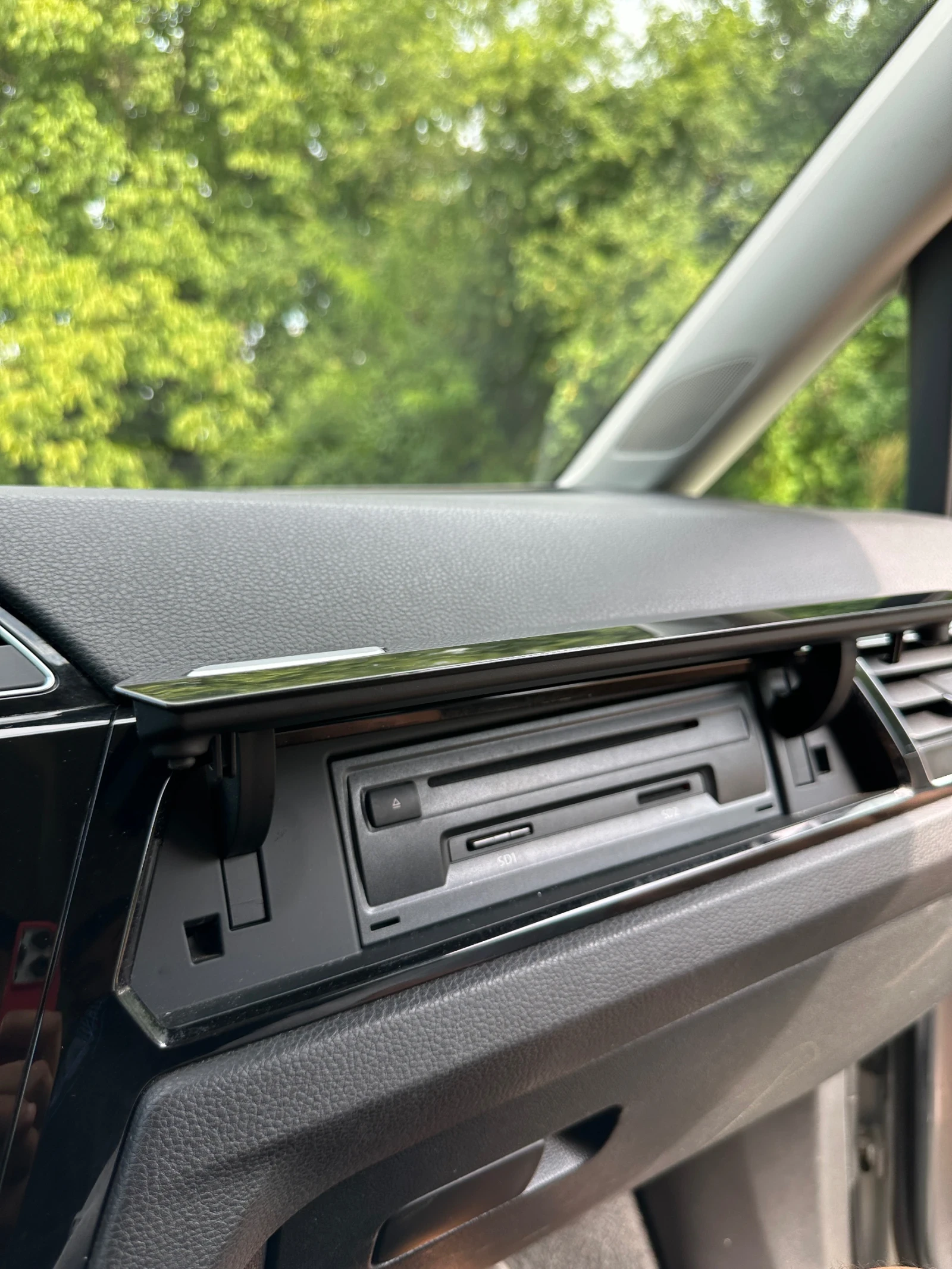 VW Touran R-Line ���� 190�� 6+ 1 ���������  | Mobile.bg � ����������� 14