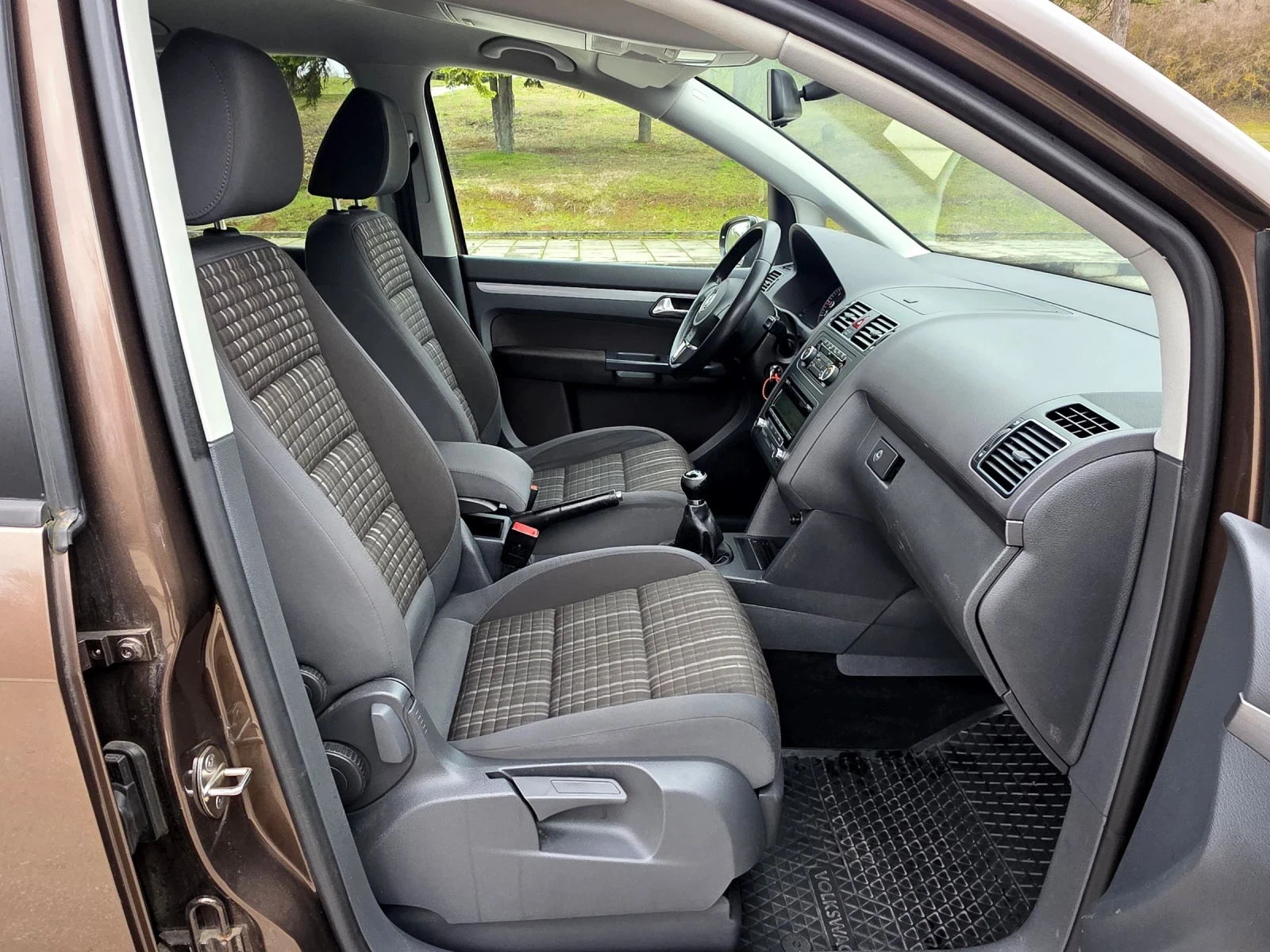 VW Touran 2.0TDi CROSS , 213800km!!! - изображение 10