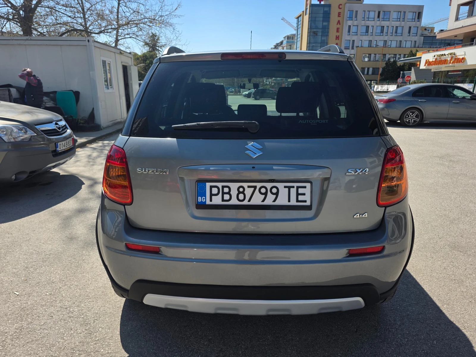 Suzuki SX4 1.6 4х4  42000км, снимка 8 - Автомобили и джипове - 54172675
