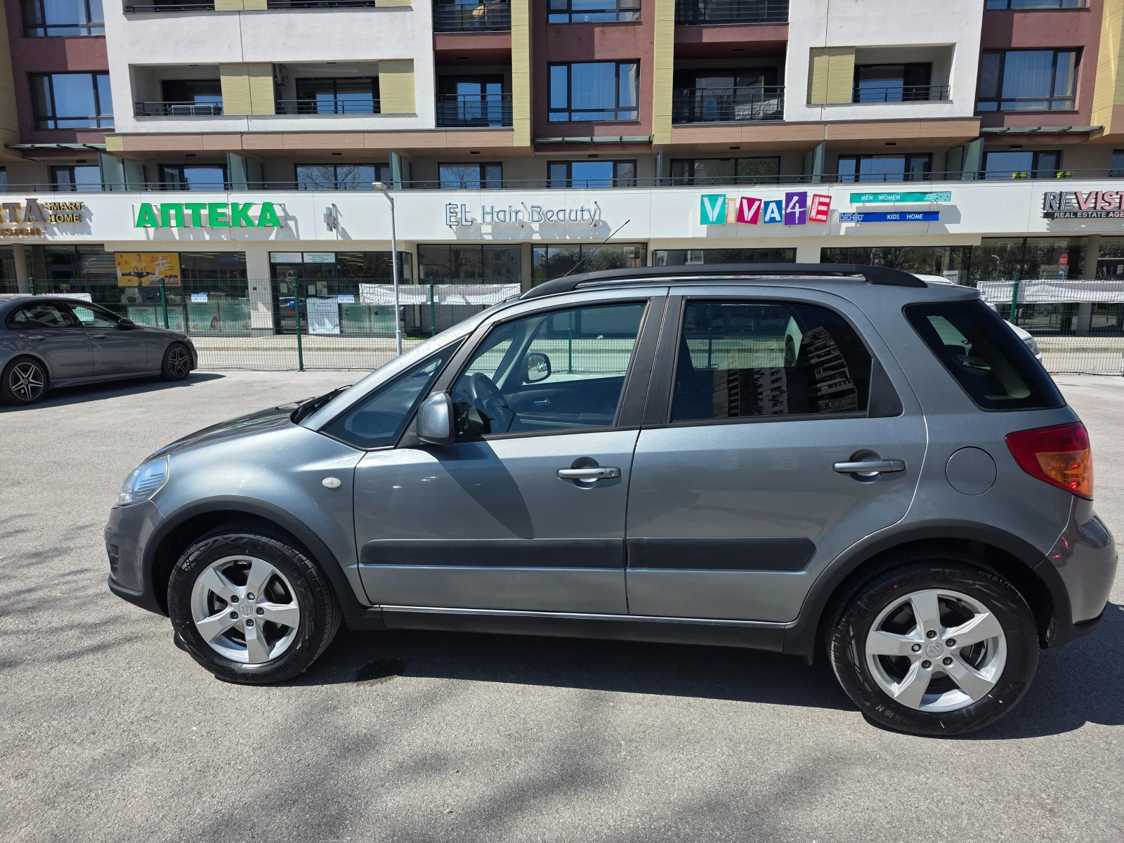 Suzuki SX4 1.6 4х4  42000км, снимка 3 - Автомобили и джипове - 54172675