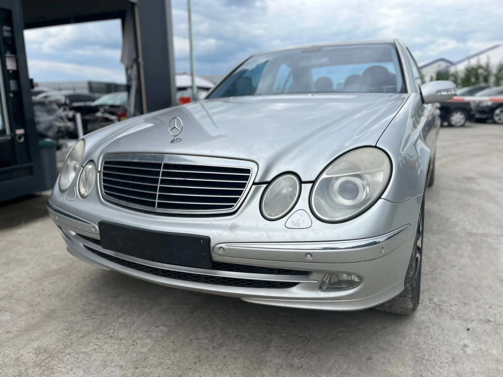 Mercedes-Benz E 240 4x4, снимка 2 - Автомобили и джипове - 54468363