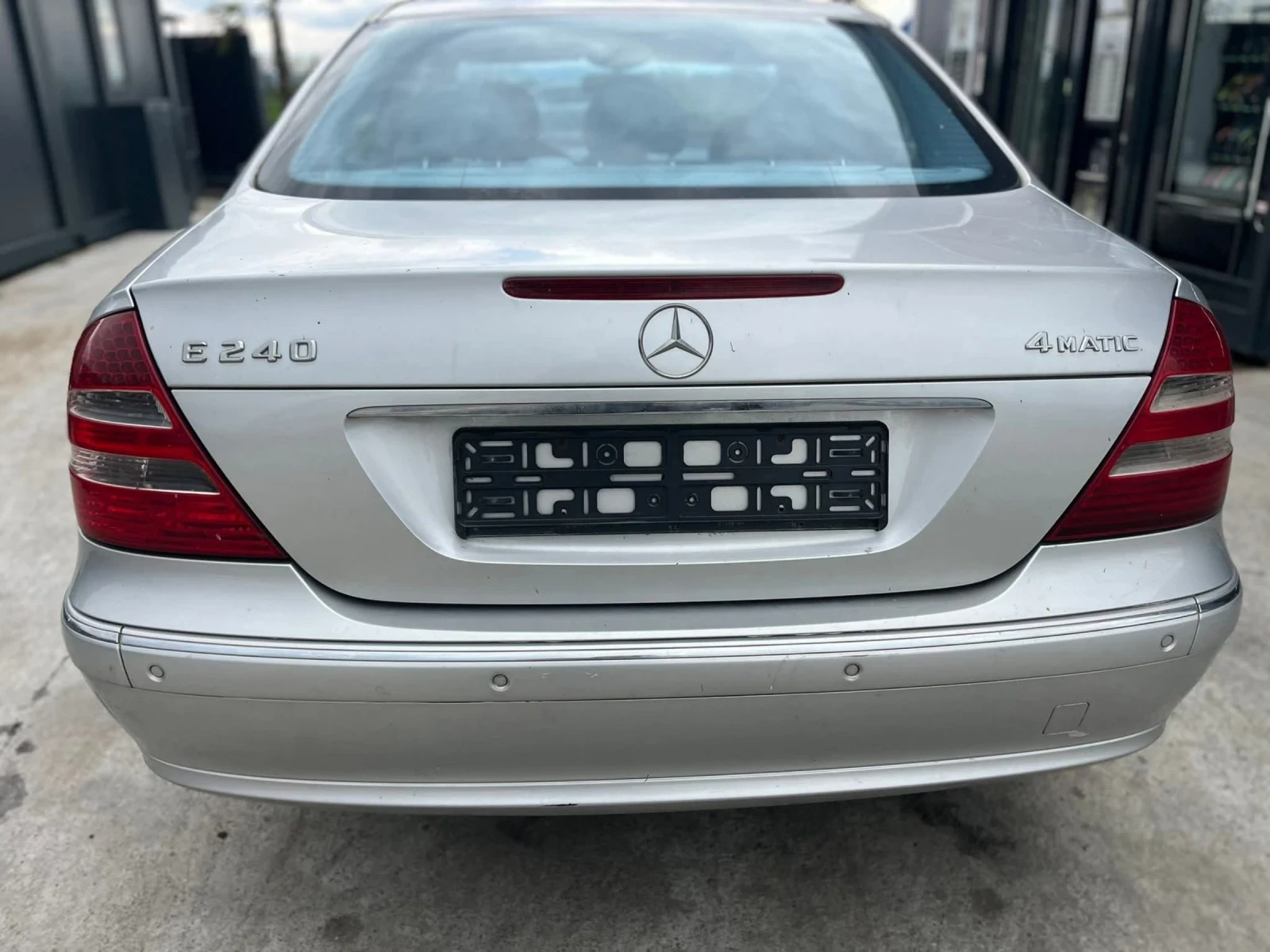 Mercedes-Benz E 240 4x4, снимка 5 - Автомобили и джипове - 54468363